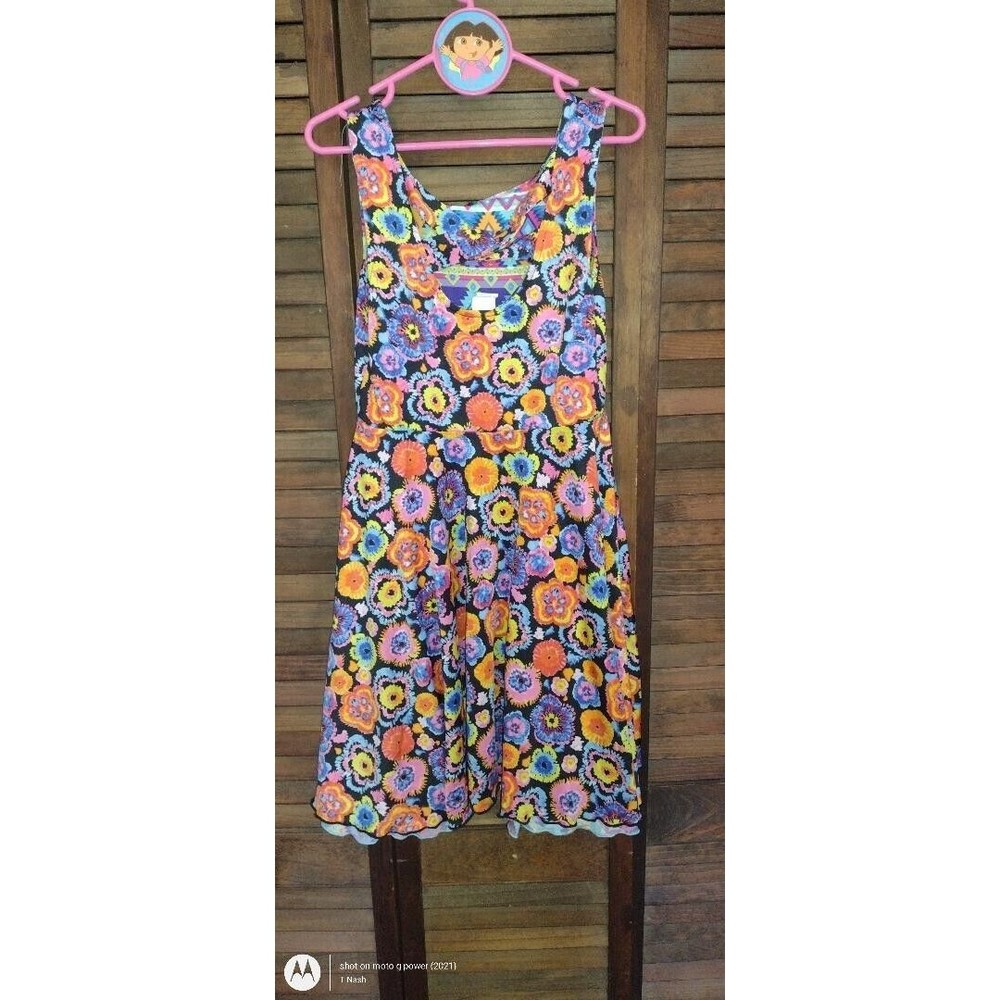 Girls Size 10 Skater Dress, Sun Dress and Beautifully Made.